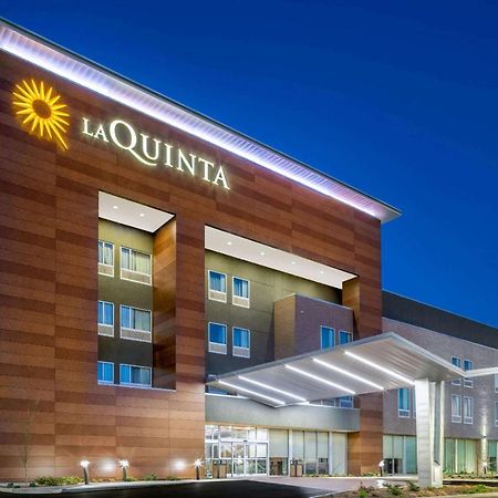 La Quinta Inn & Suites By Wyndham Louisville Ne - Old Henry Rd Экстерьер фото