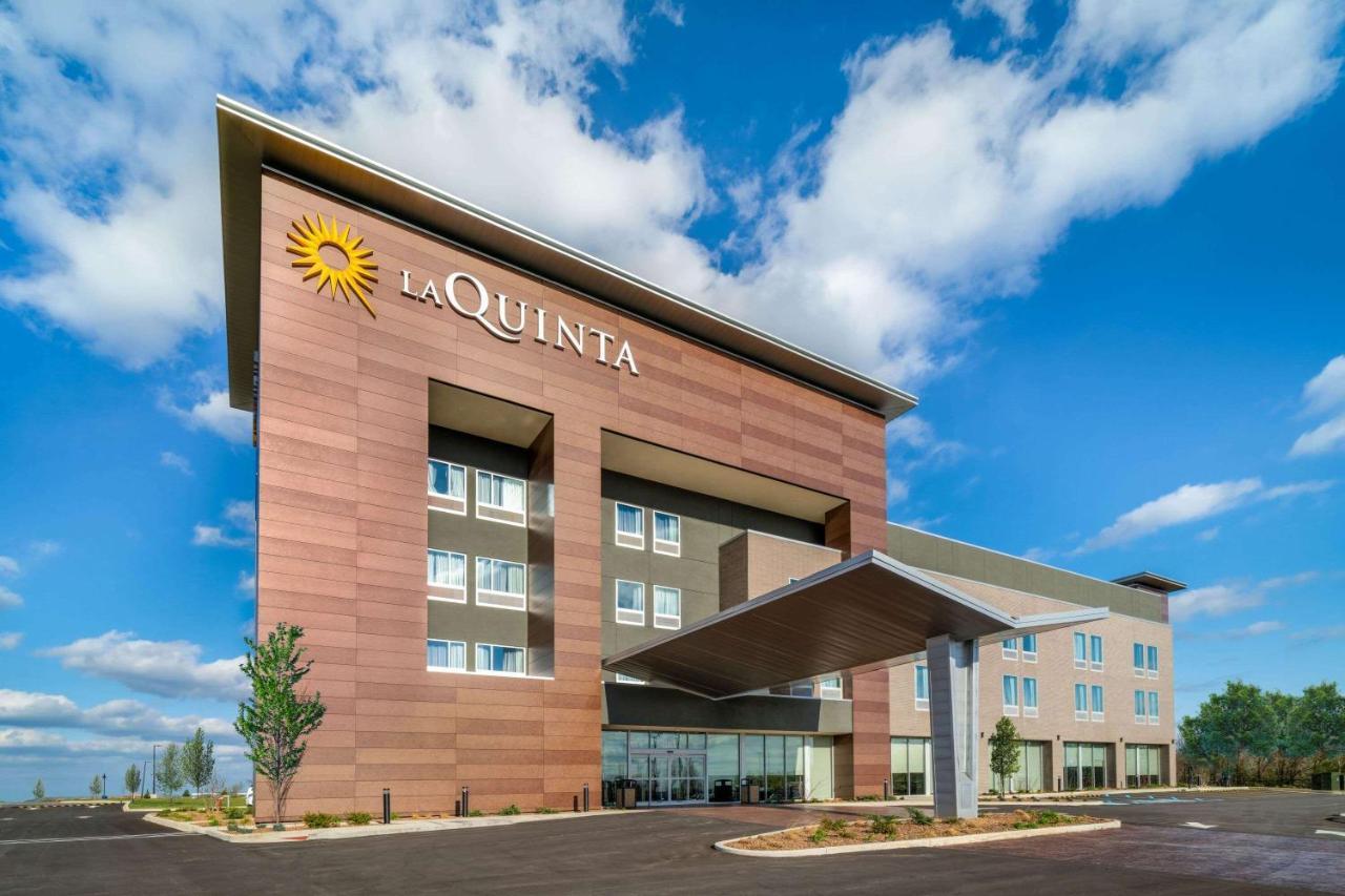 La Quinta Inn & Suites By Wyndham Louisville Ne - Old Henry Rd Экстерьер фото